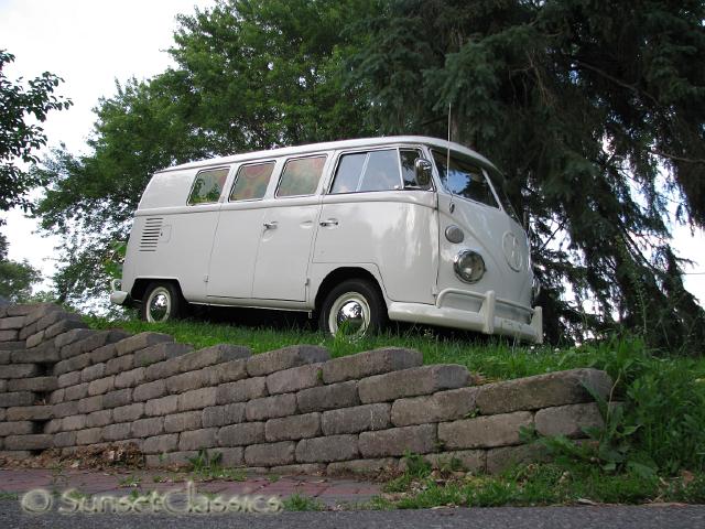 1966-vw-walk-through-bus-746.jpg