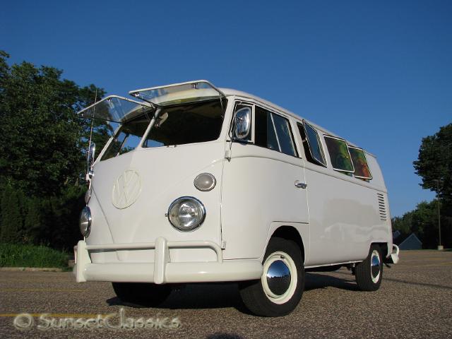 1966-vw-walk-through-bus-934.jpg