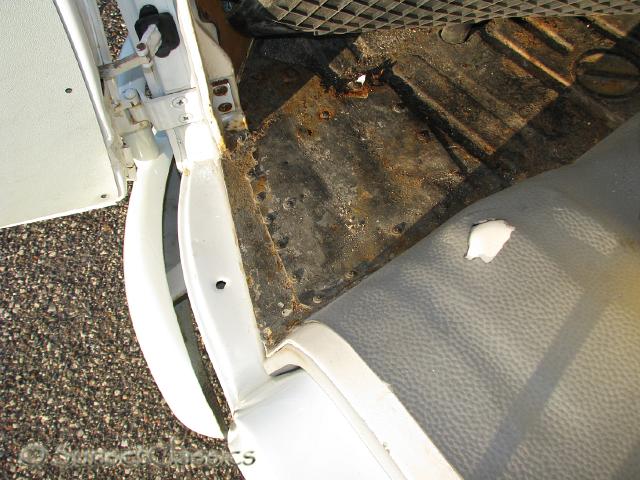 1966-vw-walk-through-bus-021.jpg