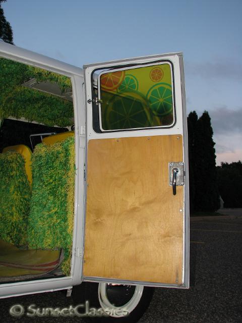 1966-vw-walk-through-bus-141.jpg