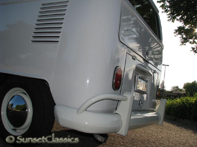 1966-vw-walk-through-bus-826.jpg