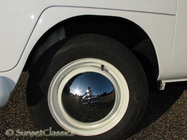 1966-vw-walk-through-bus-942.jpg