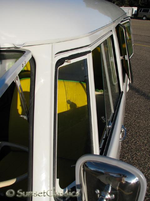 1966-vw-walk-through-bus-951.jpg