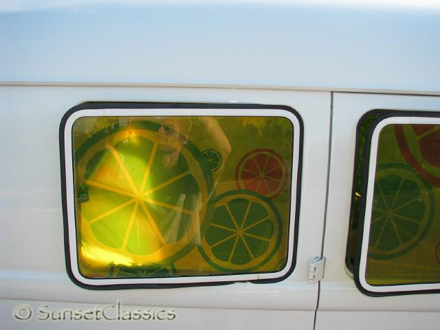 1966-vw-walk-through-bus-976.jpg