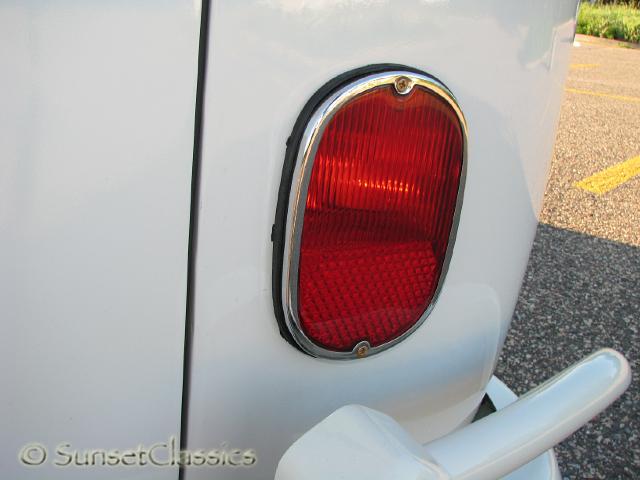 1966-vw-walk-through-bus-981.jpg