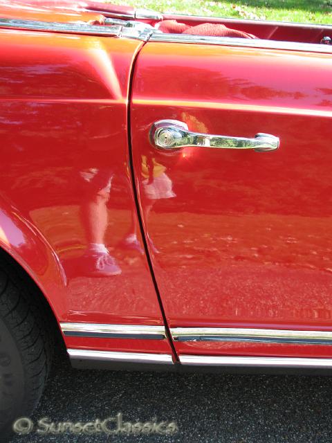 1967-mercedes-250sl-5-speed_807.jpg