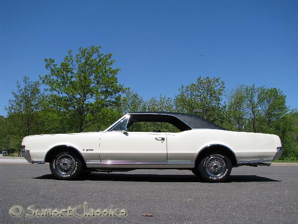 1967-oldsmobile-442-390.jpg