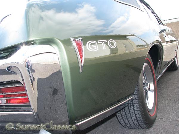 1968-pontiac-gto-054.jpg