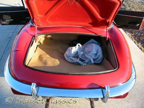 1969-jaguar-xke-trunk-open.jpg