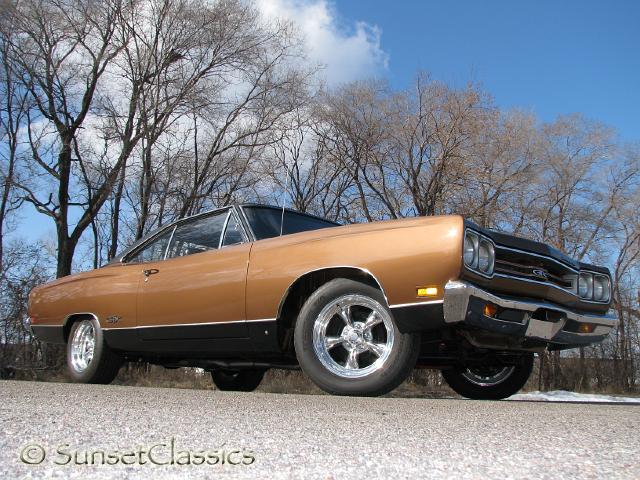 1969-plymouth-gtx-844.jpg