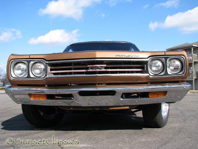 1969-plymouth-gtx-910.jpg