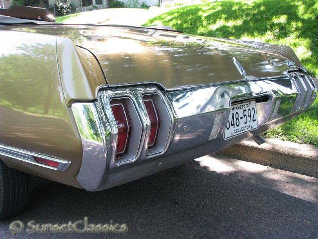 1970-olds-cutlass-supreme-012.jpg