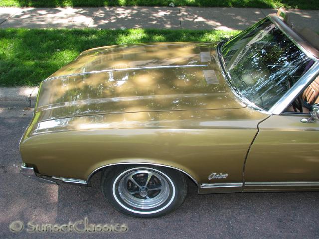 1970-olds-cutlass-supreme-017.jpg