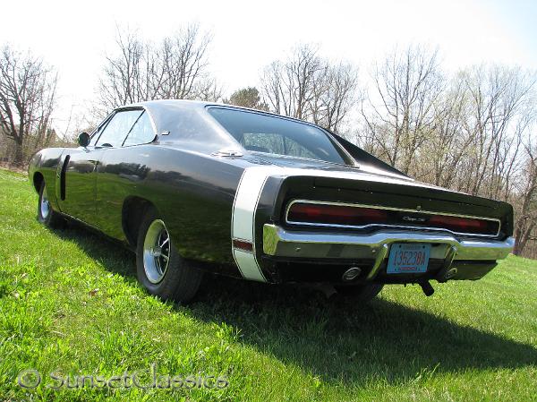 1970-dodge-charger-rt693.jpg