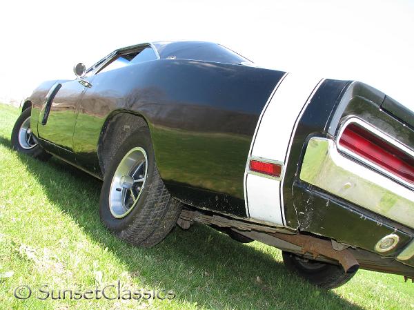 1970-dodge-charger-rt756.jpg