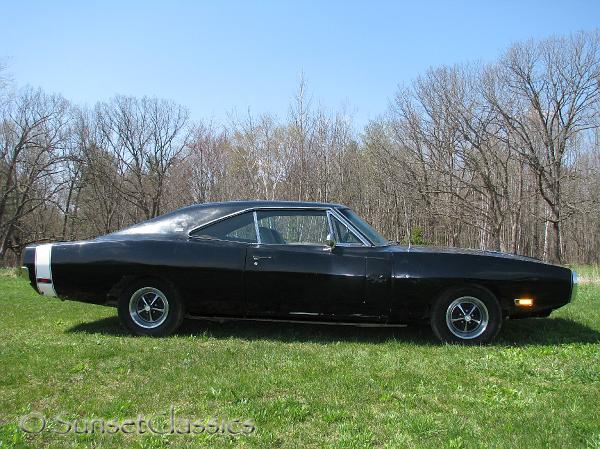 1970-dodge-charger-rt759.jpg