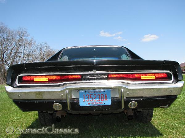 1970-dodge-charger-rt777.jpg