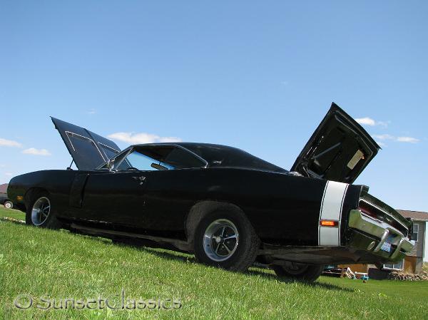 1970-dodge-charger-rt823.jpg
