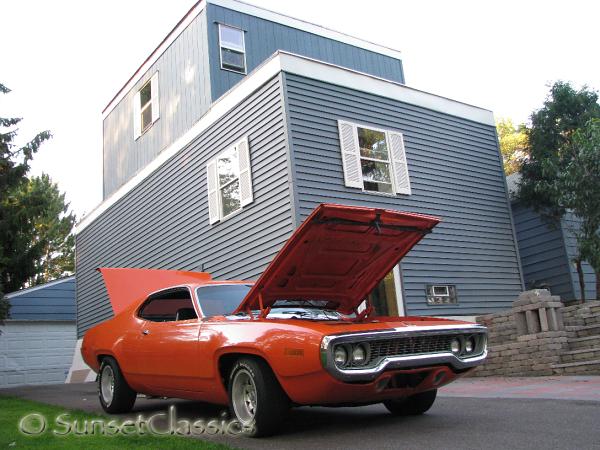1971-plymouth-road-runner-880.jpg