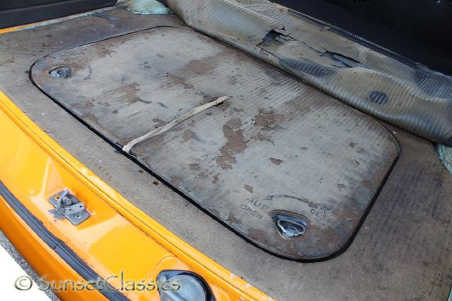 1971-vw-squareback-008.jpg