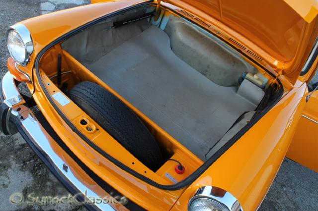 1971-vw-squareback-019.jpg