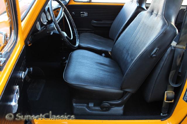 1971-vw-squareback-043.jpg