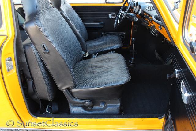 1971-vw-squareback-071.jpg