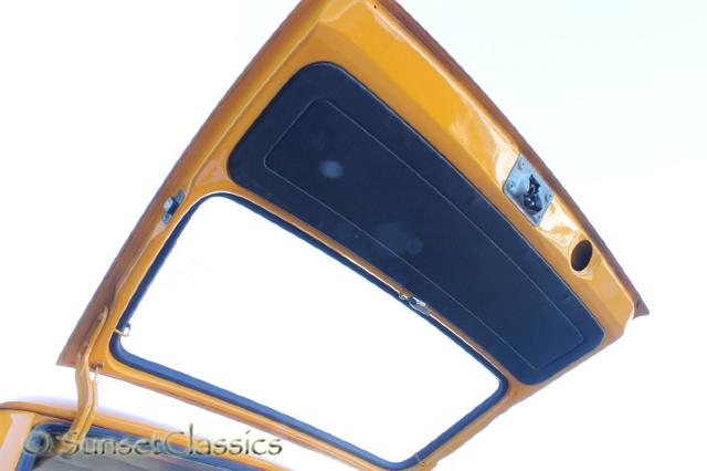 1971-vw-squareback-110.jpg