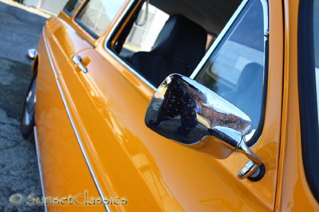 1971-vw-squareback-128.jpg