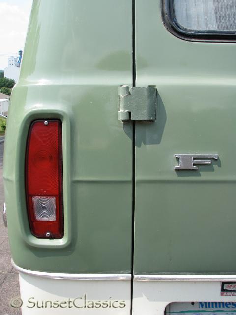 1973-econoline-camper-811.jpg