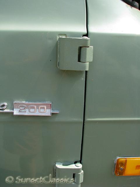 1973-econoline-camper-838.jpg