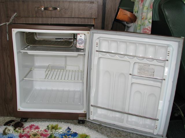 1973-econoline-camper-868.jpg