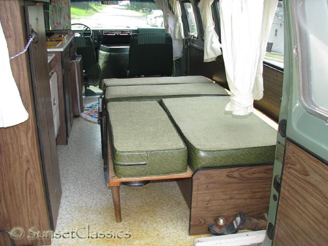 1973-econoline-camper-895.jpg