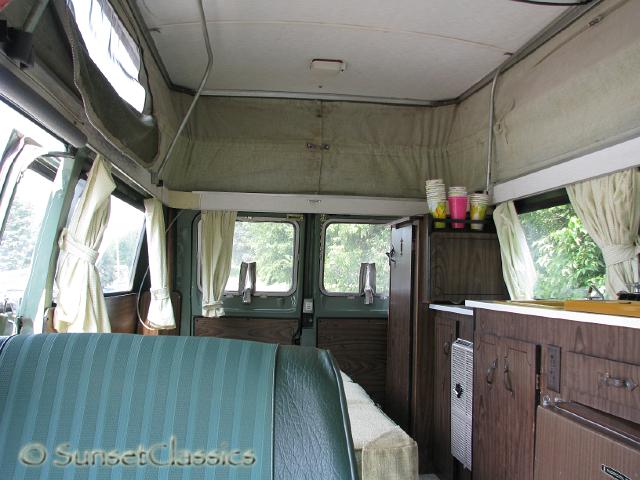 1973-econoline-camper-908.jpg