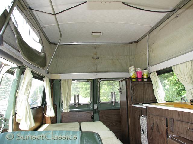 1973-econoline-camper-909.jpg