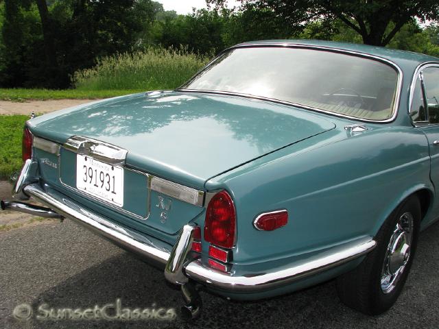 1973-jaguar-xj6-403.jpg