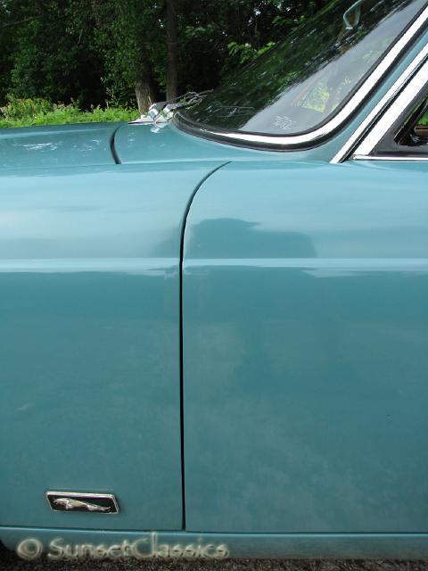 1973-jaguar-xj6-525.jpg