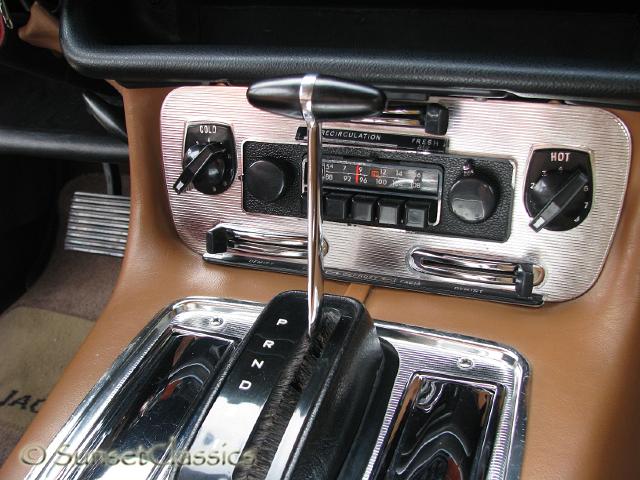 1973-jaguar-xj6-483.jpg