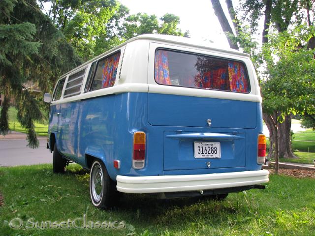 1973-vw-bus-weekender-001.jpg