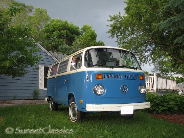 1973-vw-bus-weekender-025.jpg