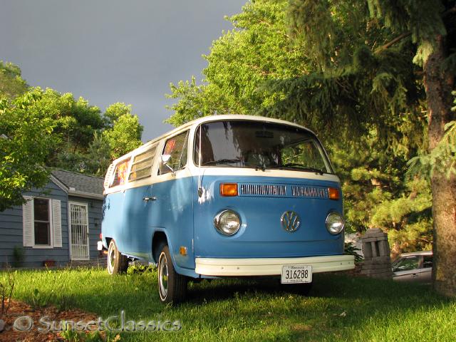 1973-vw-bus-weekender-044.jpg