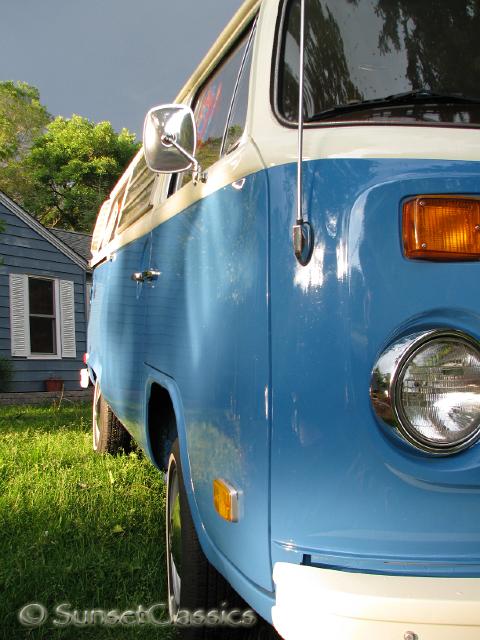 1973-vw-bus-weekender-052.jpg