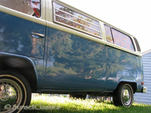 1973-vw-bus-weekender-095.jpg