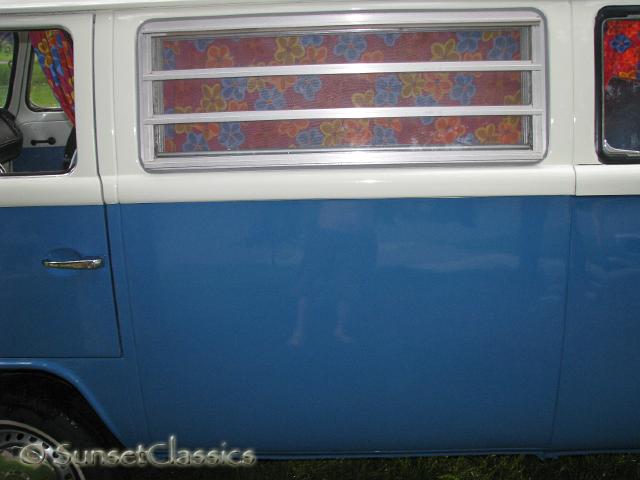 1973 VW Camper Bus Weekender Body Gallery/1973-vw-bus-weekender-102