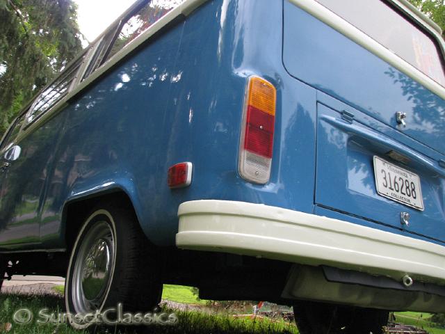 1973-vw-bus-weekender-121.jpg