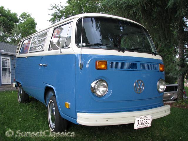 1973-vw-bus-weekender-164.jpg