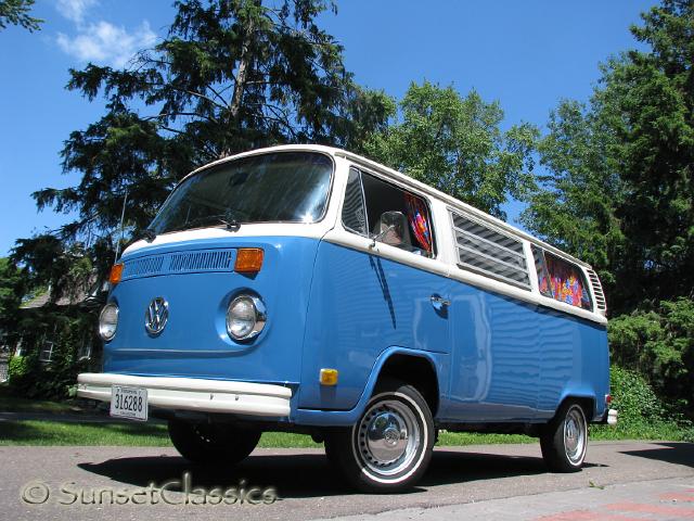 1973-vw-bus-weekender-492.jpg