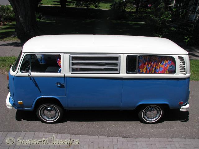 1973-vw-bus-weekender-500.jpg