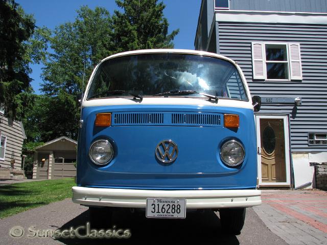 1973-vw-bus-weekender-502.jpg