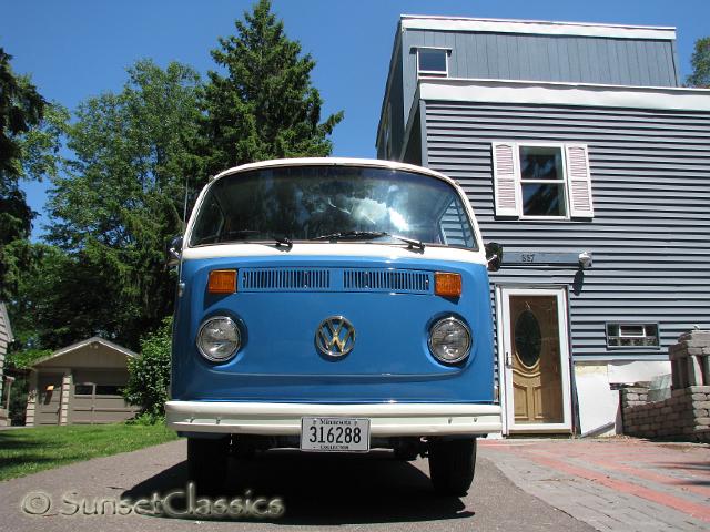 1973-vw-bus-weekender-503.jpg